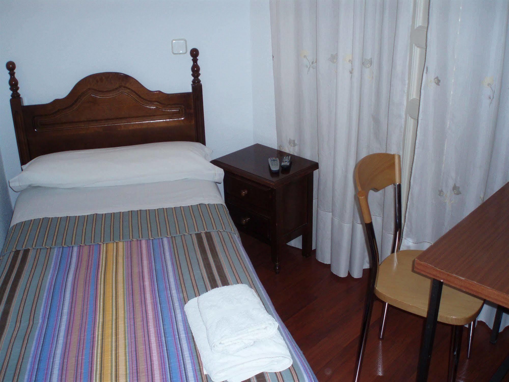 מדריד Hostal Castilla מראה חיצוני תמונה