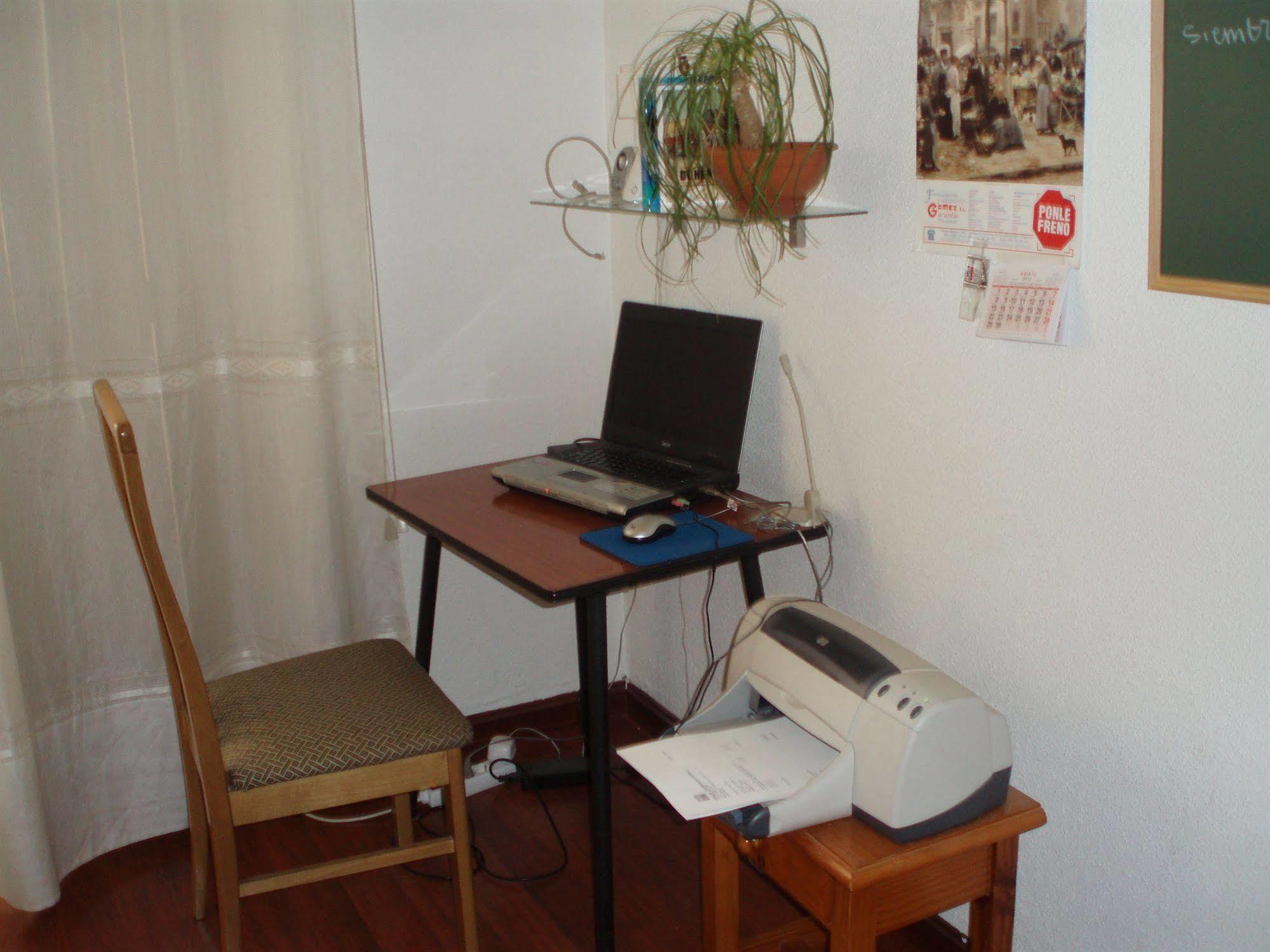 מדריד Hostal Castilla מראה חיצוני תמונה